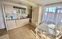 trioshka_s_vidom_na_more