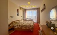 trioshka_s_vidom_na_more