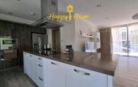 taunhaus-na-pervoi-linii-morya