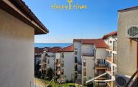 trioshka-s-vidom-na-more