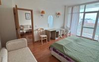 dvuhkomnatnaya-s-vidom-na-more