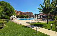 dvushka-v-svyatom-vlase